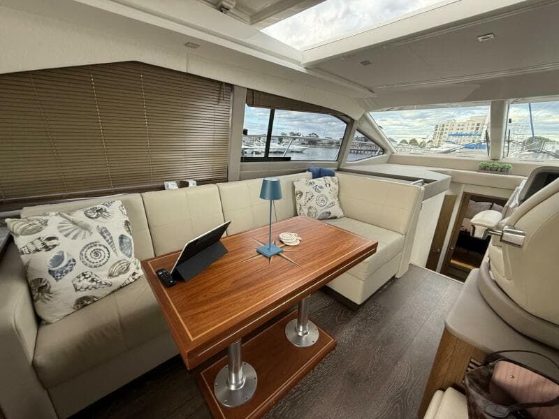 2018 Sea Ray 460 Sundancer