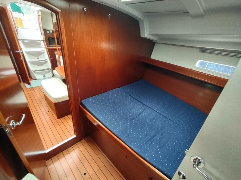 2004 Beneteau 393