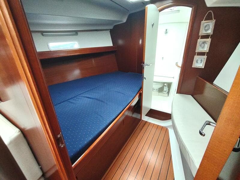 2004 Beneteau 393