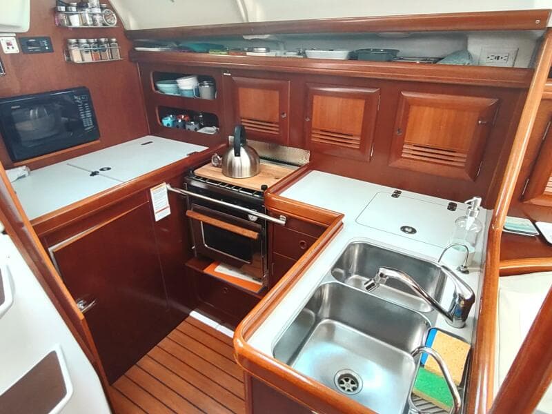 2004 Beneteau 393