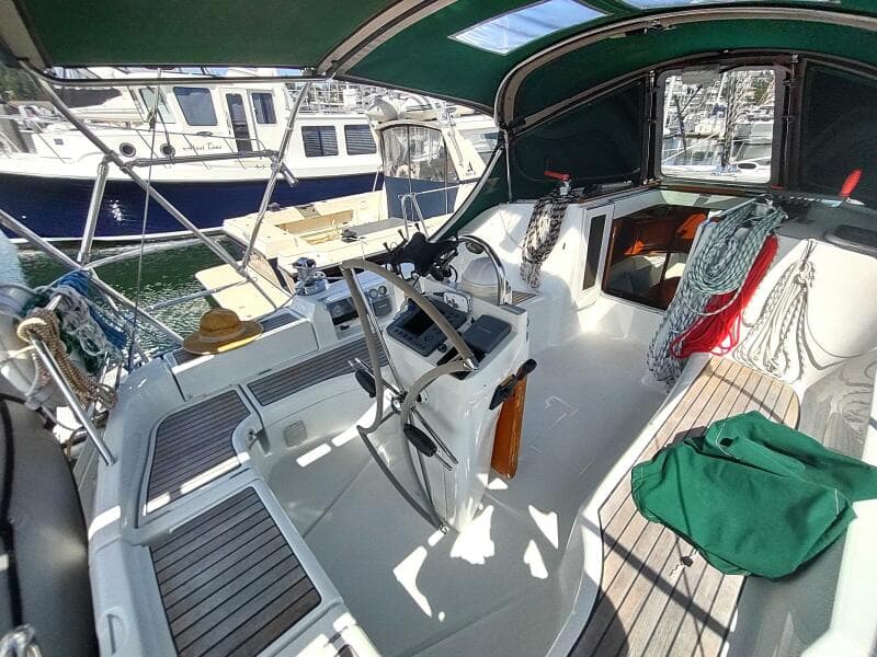 2004 Beneteau 393