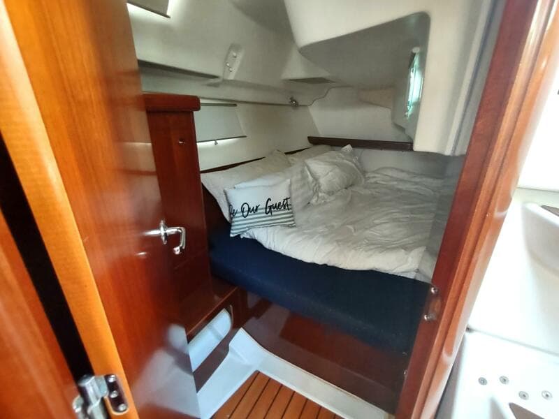2004 Beneteau 393