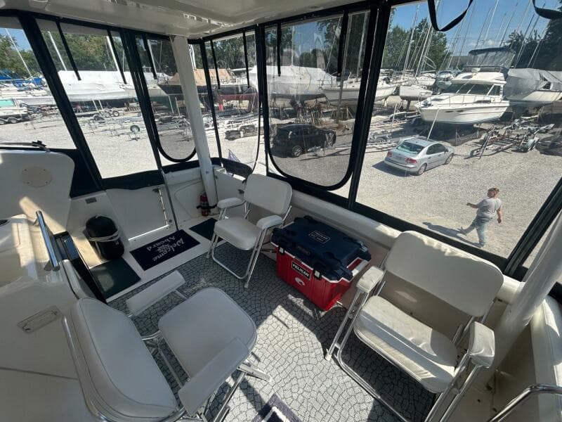 2000 Silverton 352 Motor Yacht