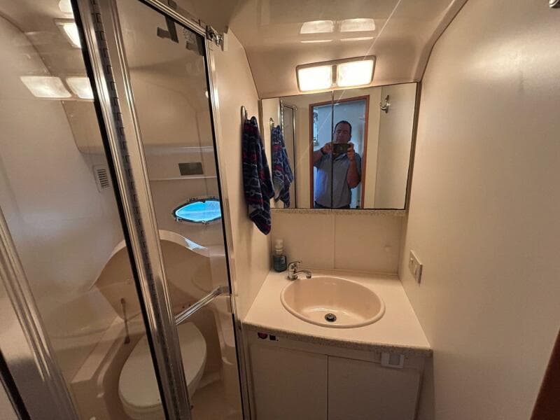 2000 Silverton 352 Motor Yacht