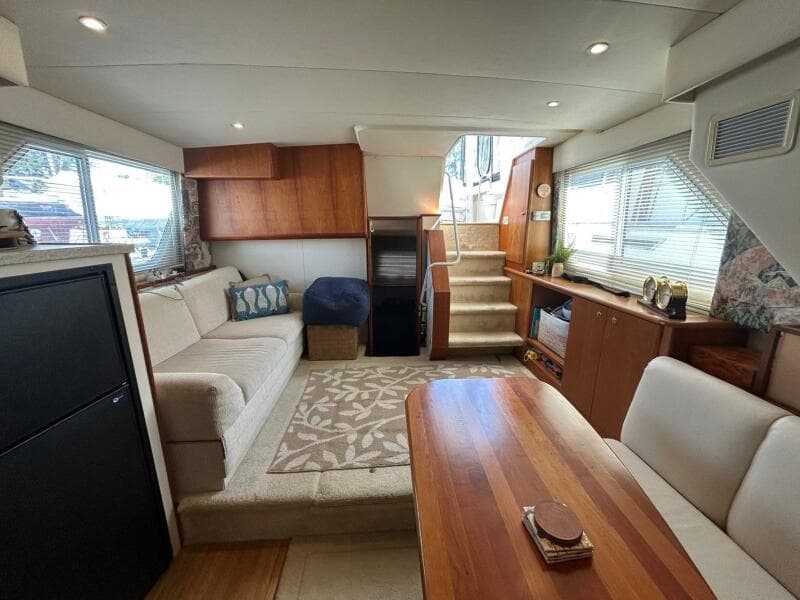 2000 Silverton 352 Motor Yacht