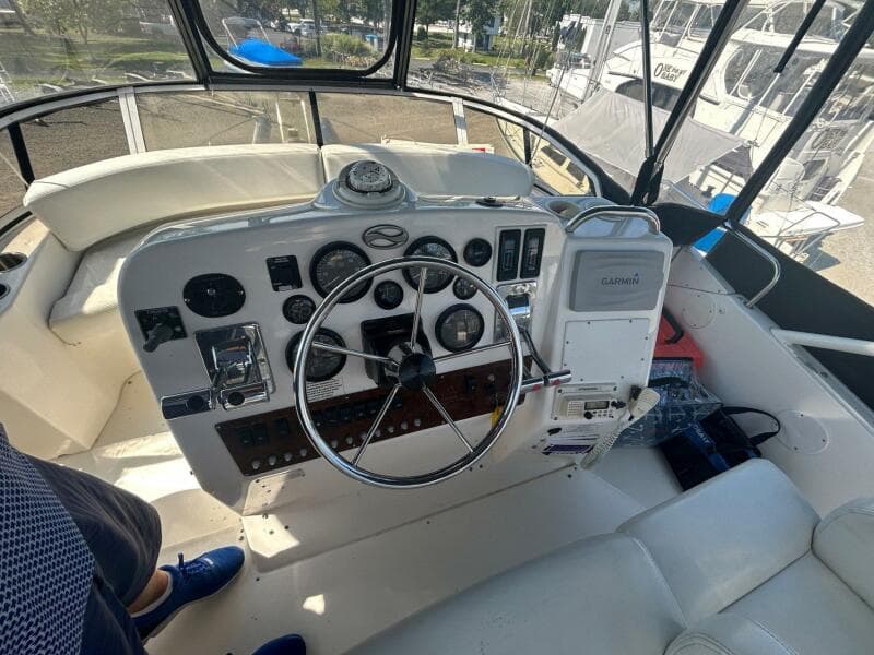 2000 Silverton 352 Motor Yacht