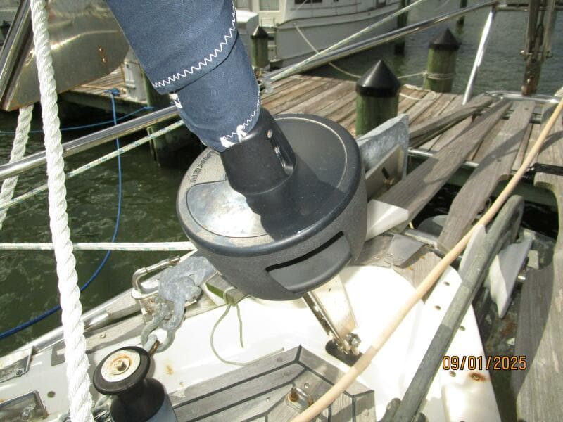 40' Nauticat aft roller furler