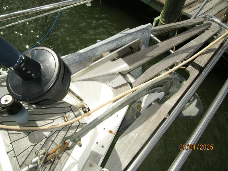 40' Nauticat anchors
