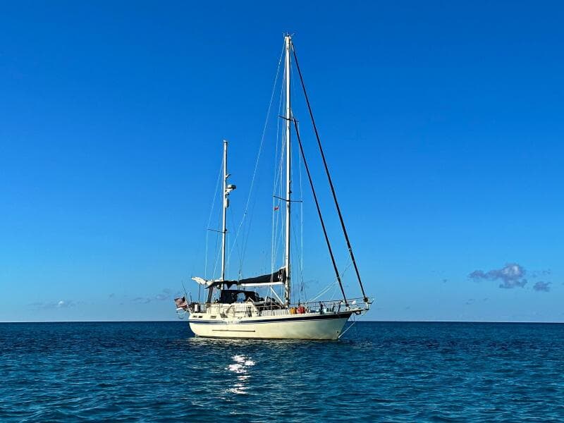 40' Nauticat starboard forward profile2