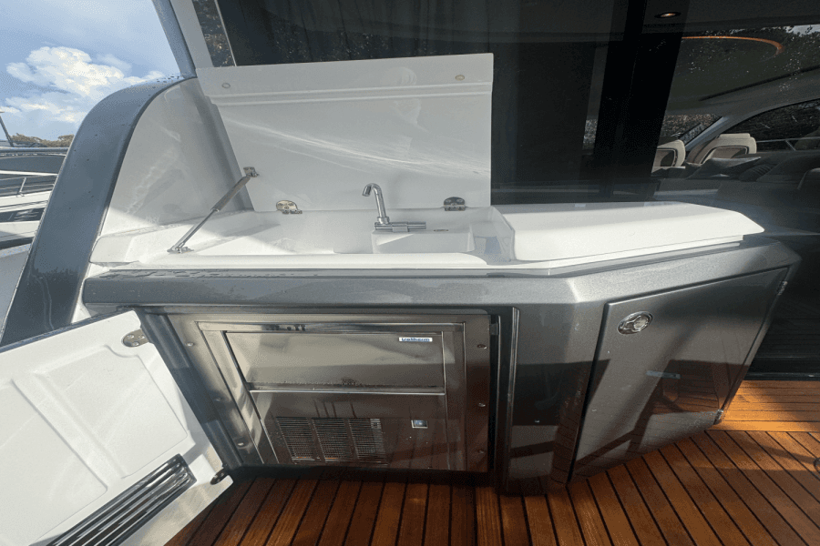 2023 Azimut 53 FLY