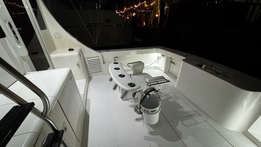 2002 Cavileer 48 Flybridge Sportfisherman