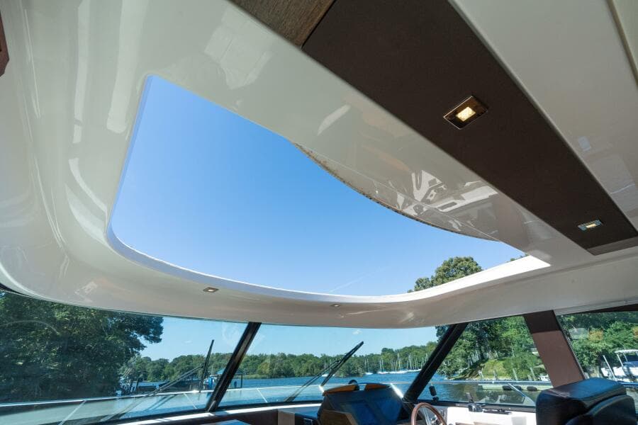 2015 Tiara Yachts 44 Coupe