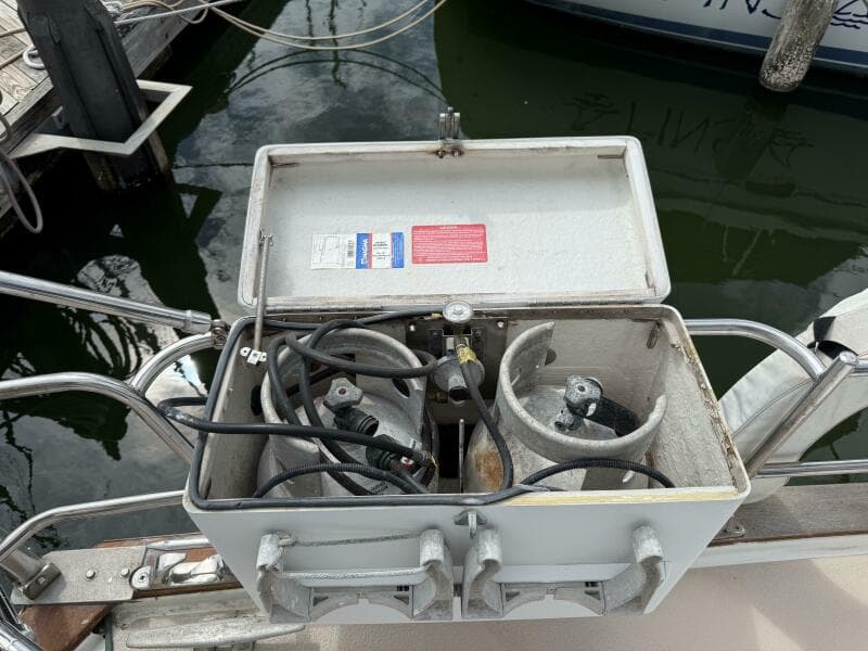 1988 Catalina Morgan 44 Center Cockpit