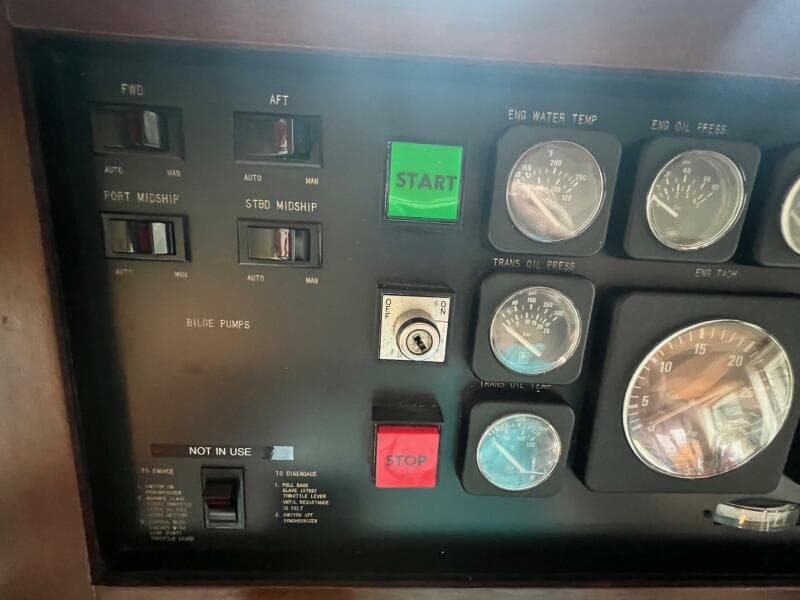 1988 Hatteras Motor Yacht