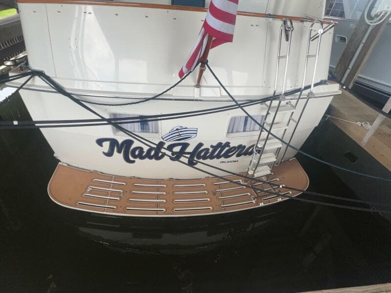 1988 Hatteras Motor Yacht
