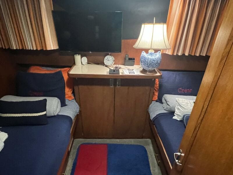 1988 Hatteras Motor Yacht