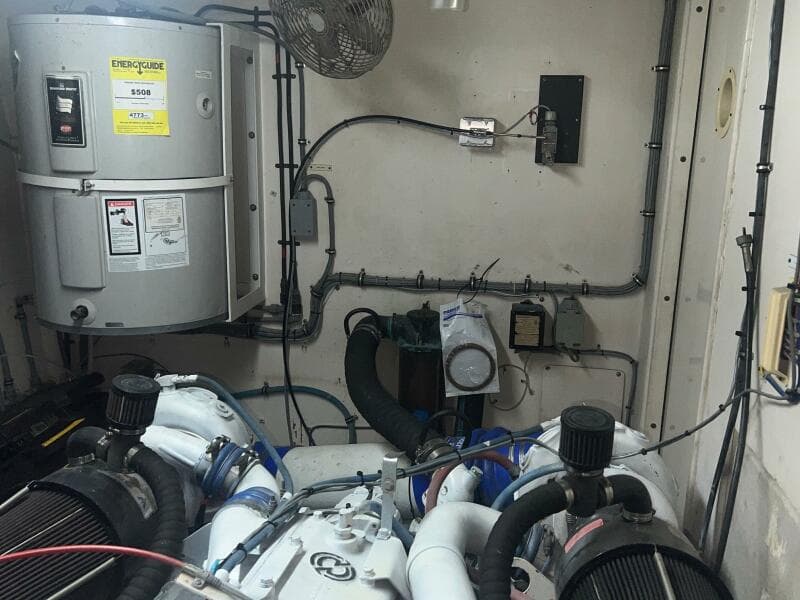 1988 Hatteras Motor Yacht