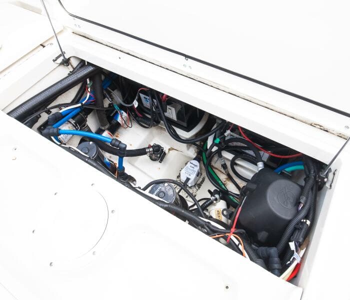 2010 Boston Whaler 250 Outrage