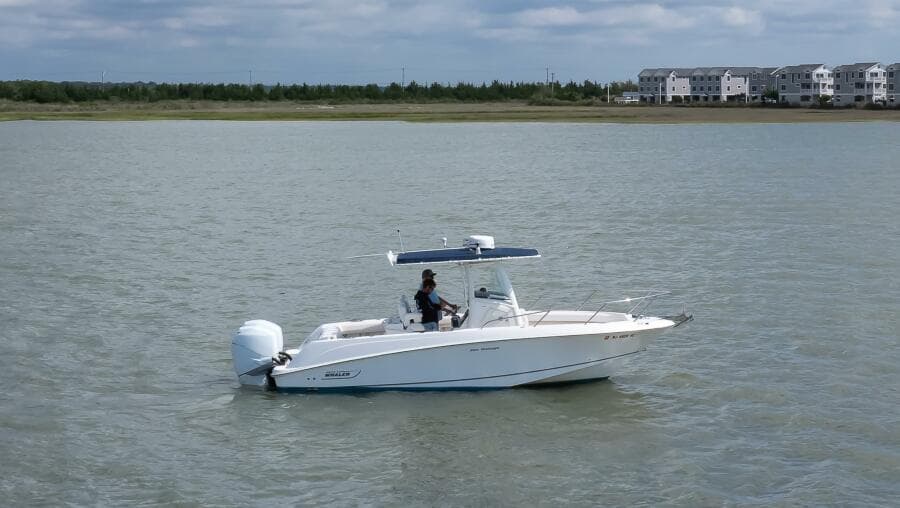 2010 Boston Whaler 250 Outrage