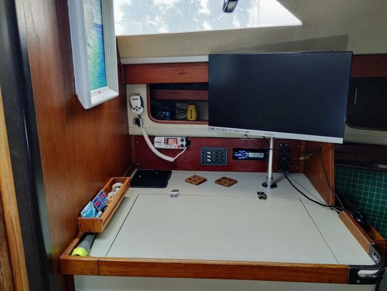 1981 C&C Landfall 35