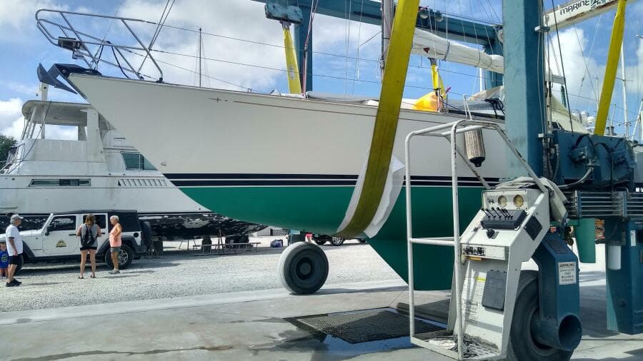 1981 C&C Landfall 35