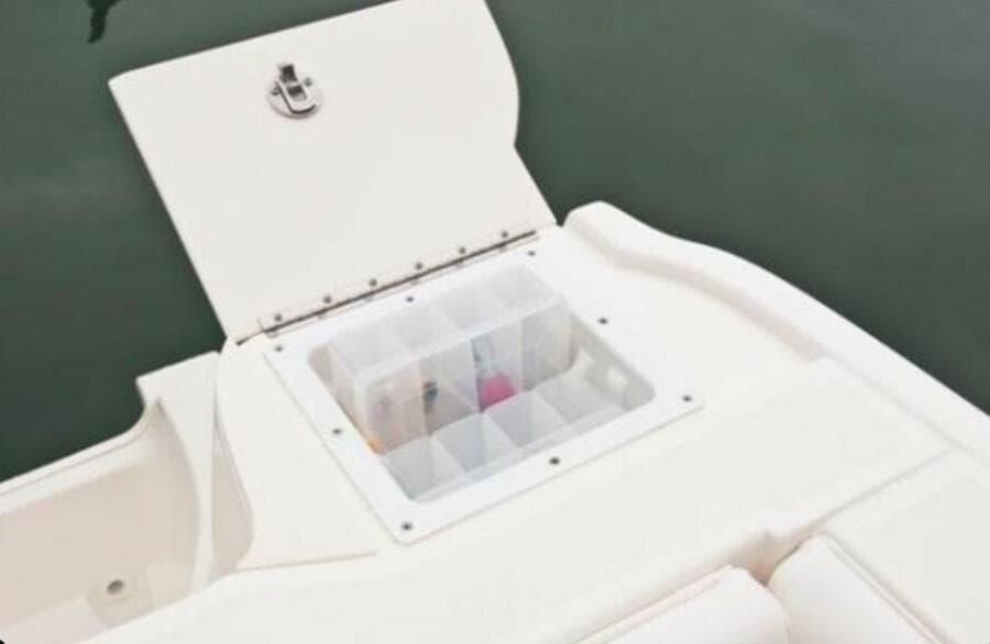 2014 Boston Whaler 220 Outrage