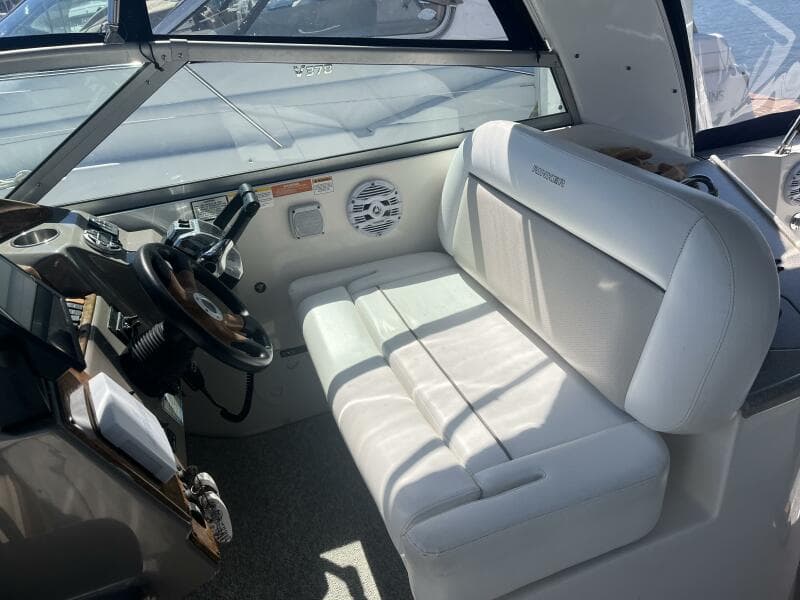 2007 Rinker 320 Express