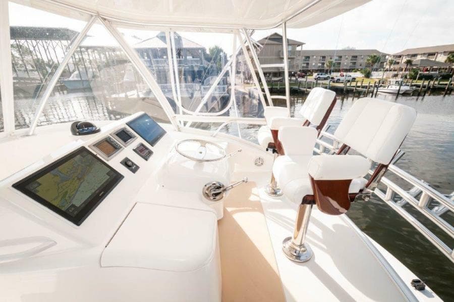 2012 Viking 42 Convertible  Helm 1