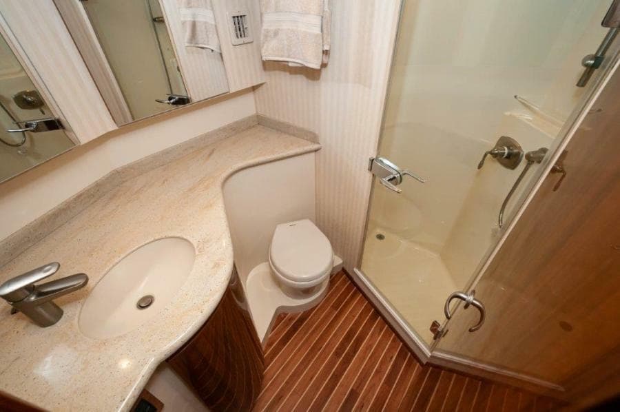 2012 Viking 42 Convertible  Master Head