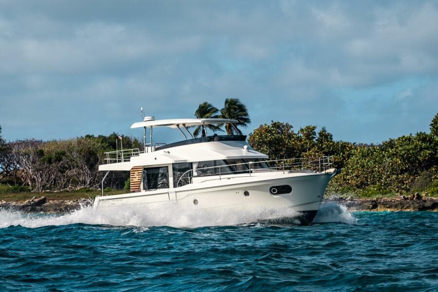 2026 Beneteau Swift Trawler 48