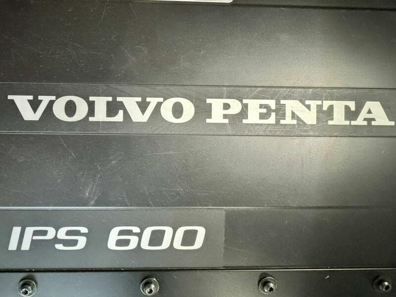 2016 Absolute 45 Sport Yacht