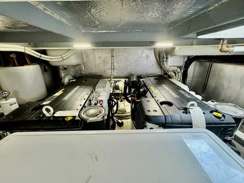 2016 Absolute 45 Sport Yacht