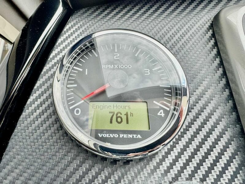 2016 Absolute 45 Sport Yacht