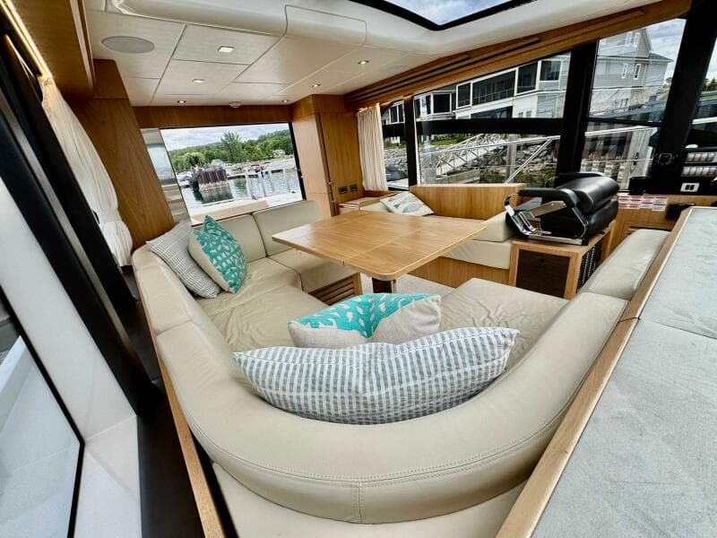 2016 Absolute 45 Sport Yacht