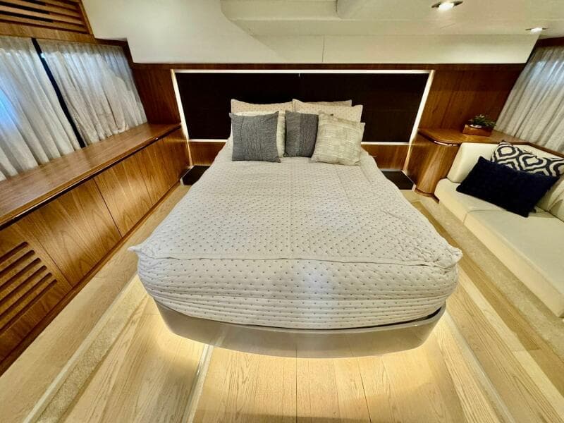 2016 Absolute 45 Sport Yacht