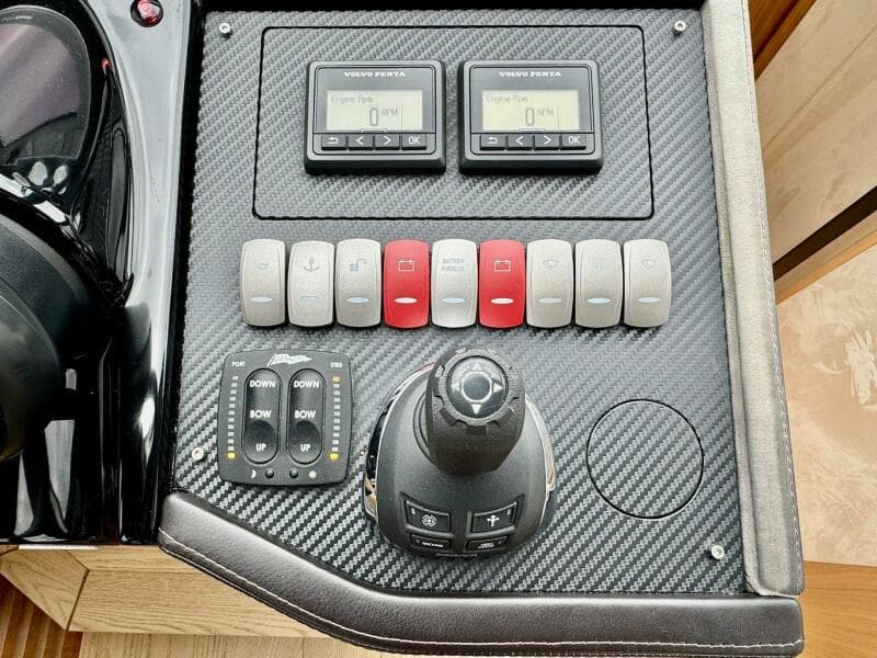 2016 Absolute 45 Sport Yacht