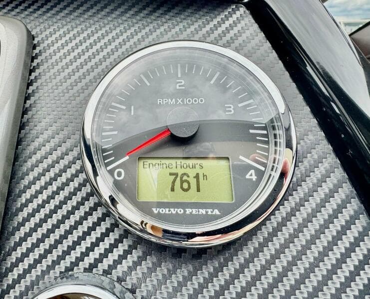 2016 Absolute 45 Sport Yacht