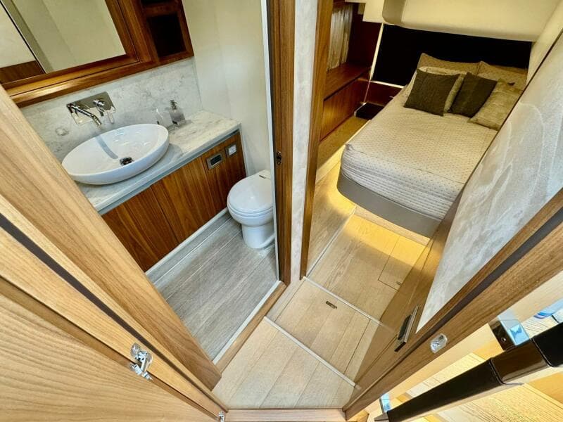 2016 Absolute 45 Sport Yacht