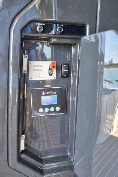 2021 Fairline Squadron 68