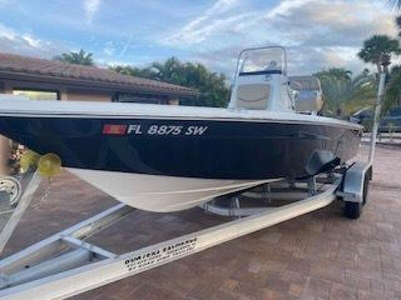 2020 NauticStar 2140 Sport Shallow Bay