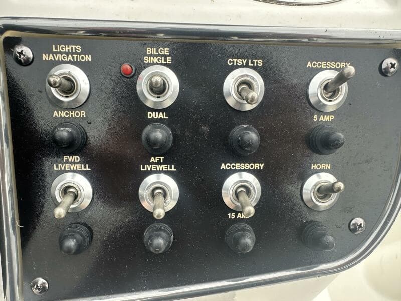 2020 NauticStar 2140 Sport Shallow Bay