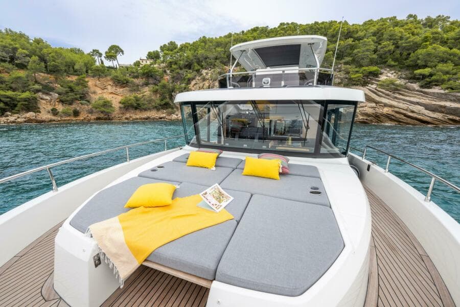 2026 Beneteau Swift Trawler 54