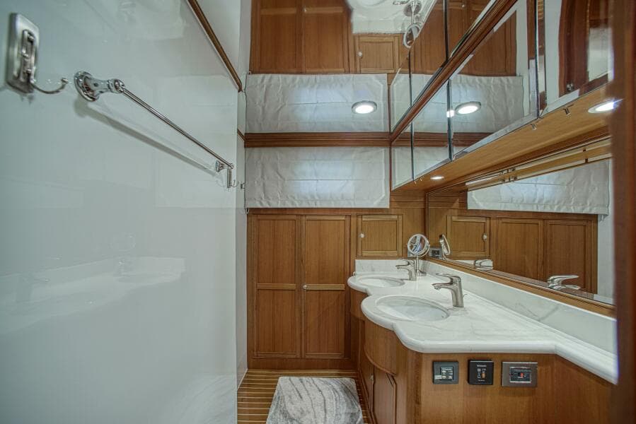 Master Head Twin Sinks