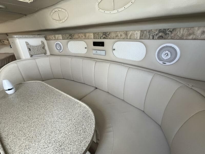 2000 Rinker Fiesta Vee 340