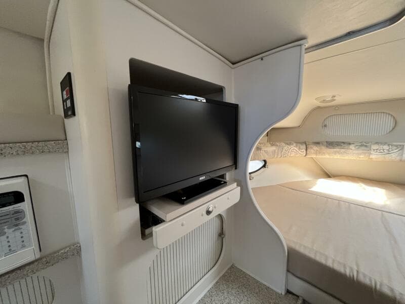 2000 Rinker Fiesta Vee 340