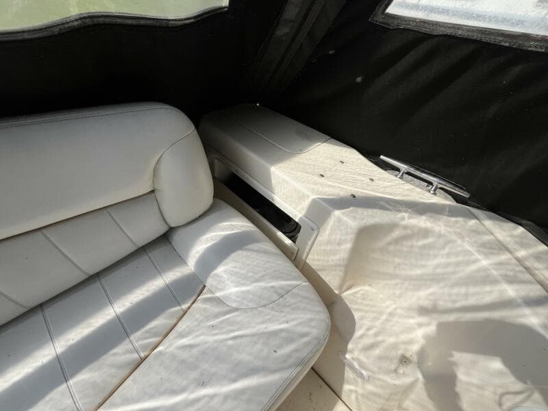 2000 Rinker Fiesta Vee 340