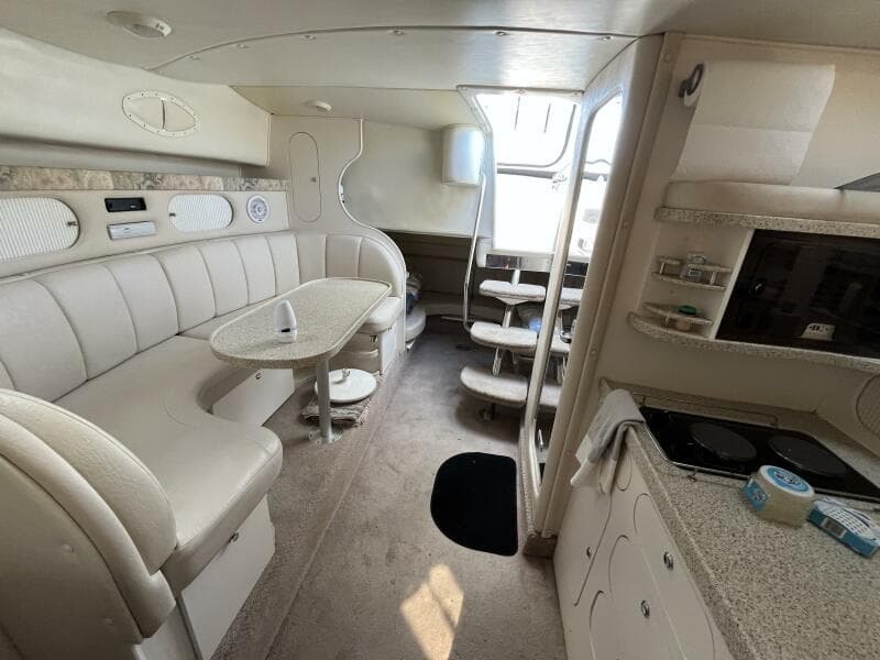 2000 Rinker Fiesta Vee 340