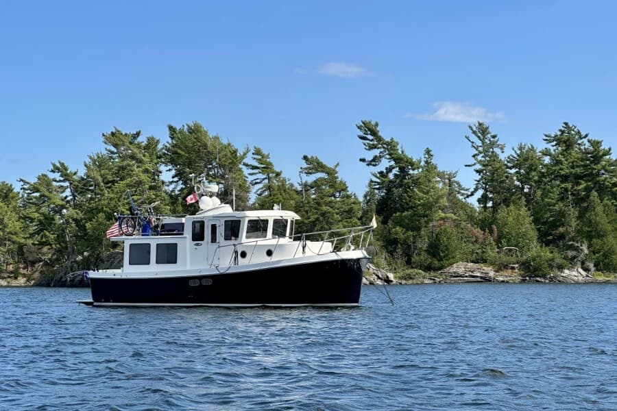 2005 American Tug 34 Pilothouse