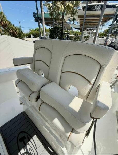 2021 Sea Hunt Ultra 234