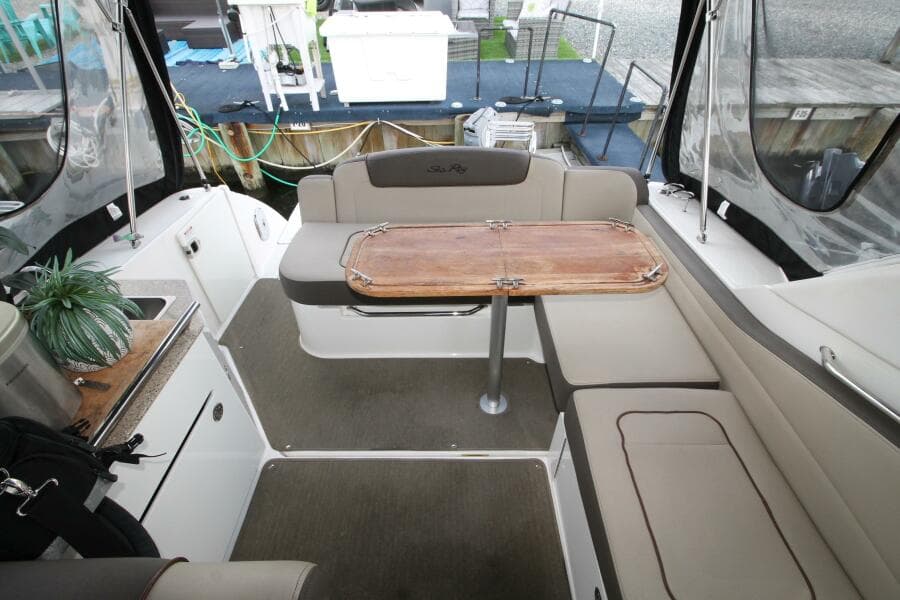 2015 Sea Ray 310 Sundancer